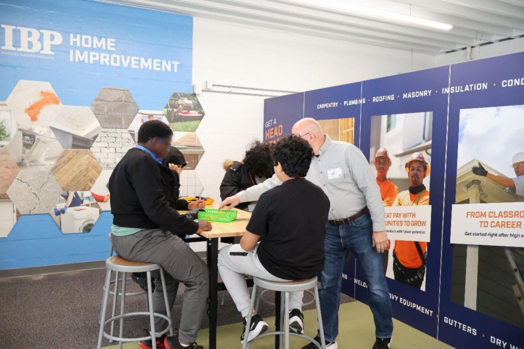 488546177_1098119425694695_1202242944732815949_n - JA of Central Ohio